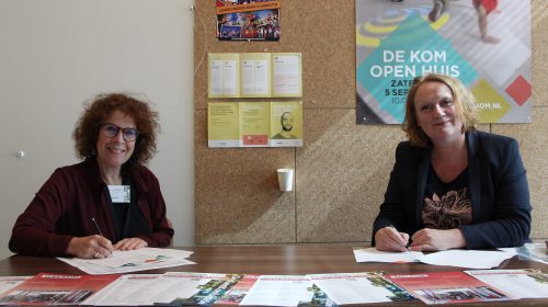 Ondertekening convenant DE KOM en De Kunstkombinatie