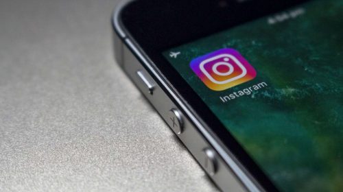 Instagram-actie BN’ers: ‘Onverantwoord, egoïstisch en zo dom’
