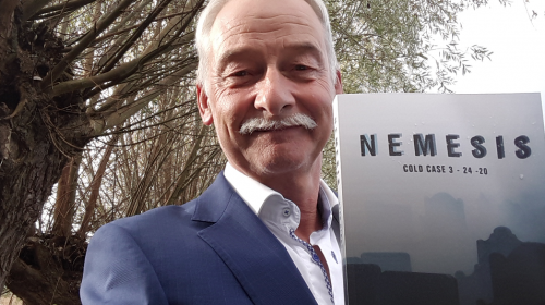 Kees Blaas uit Nieuwegein schrijft thriller