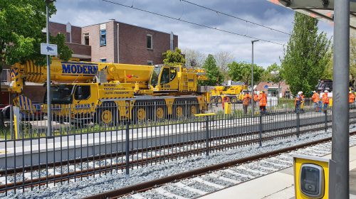 Ontspoorde tram eindelijk geborgen, herstel aan trambaan kan beginnen