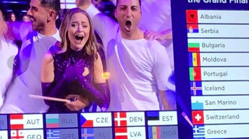 Oud leerlinge Oosterlicht College naar finale Songfestival namens Griekenland