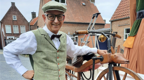 Fietsenmaker uit Nieuwegein wint Werelduurrecord MacMillan-fietsrijden