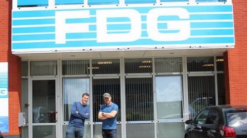 Recreatie Volleybal Nieuwegein presenteert nieuwe hoofdsponsor