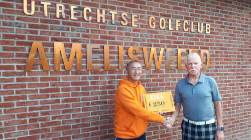 Utrechtse Golfclub Amelisweerd overhandigd Cheque aan Team KiKa Nieuwegein