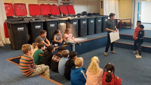 OBS De Krullevaar uit Nieuwegein wint E-waste race