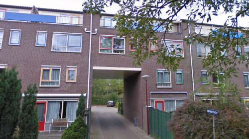 Woningen aan de Spinethof ontruimd vanwege verwarde vrouw