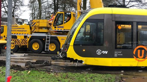 Tram ontspoord nabij tramhalte Wijkersloot