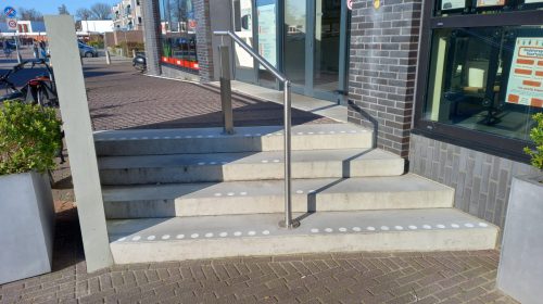 Entree Zorgplein en Buurtplein Zuid nu voor iedereen toegankelijk