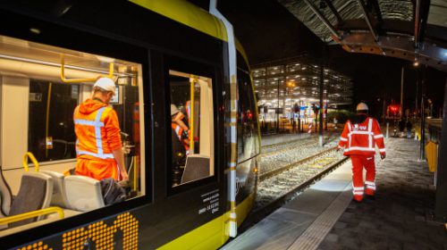 Oppassen geblazen, tram rijdt testritten in Nieuwegein en IJsselstein