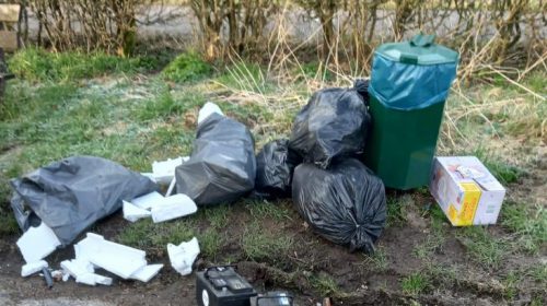 Blikjes, bouwafval en koelkasten langs provinciale wegen