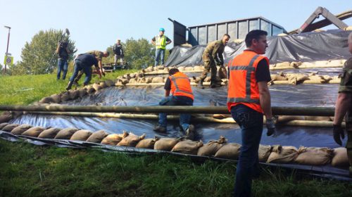 Waterschap en Defensie pakken vandaag de Lekdijk in