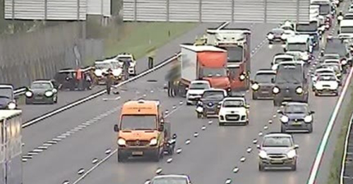 Nieuwegeiner krijgt 30 uur taakstraf vanwege inrijden op een file