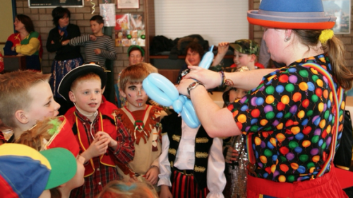 Circusfeestje in Buurtplein Galecop