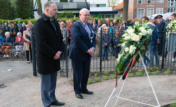 Aanmelden voor kranslegging dodenherdenking