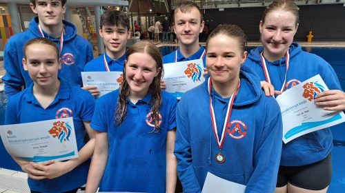 Maar liefst 16 medailles voor zwemvereniging Aquarijn