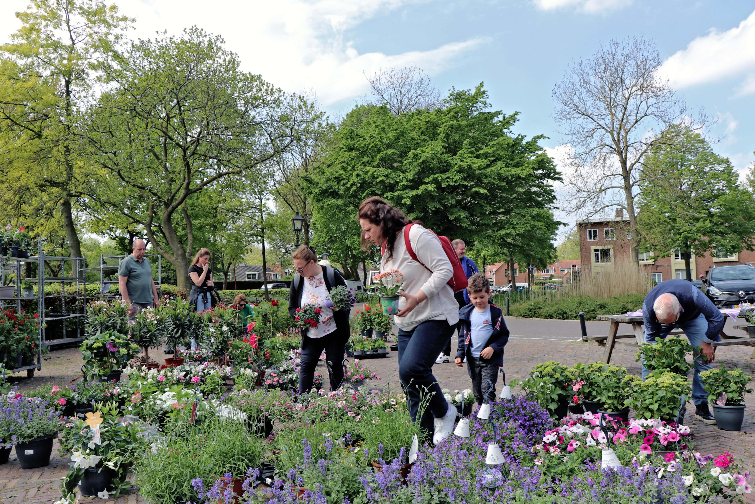 Plantjesmarkt bij Dorpshuis Fort Vreeswijk