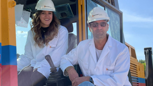 Eerste paal nieuwe clubhuis Hockeyclub Nieuwegein de grond in