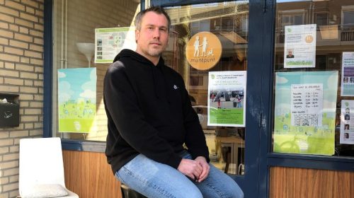 Foto-expositie op bouwhekken Muntplein