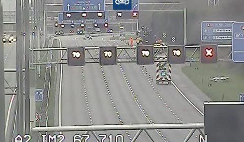 Auto in de vangrail bij Nieuwegein