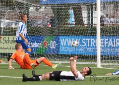 JSV1 biedt spektakel maar doet zichzelf ook tekort tegen het eerste team van Lopik
