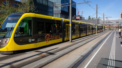 Schoonzuigen groeven aan overwegen trambaan