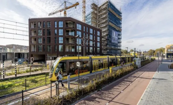 VVD Nieuwegein vraagt opheldering na uitstel OV-uitbreiding