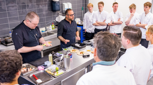 Utrechtse sterrenchefs inspireren horeca-studenten tijdens Sterren masterclass Horeca & Toerisme College