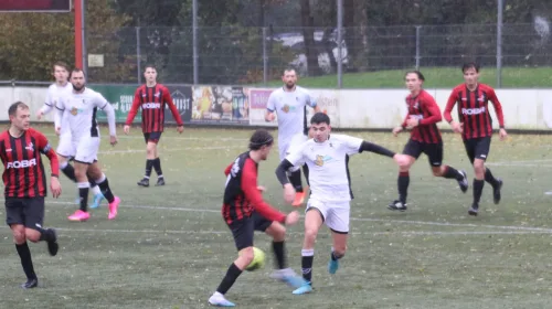 JSV verliest derby met 3-0
