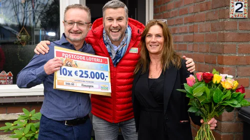 Geluksvogels uit Nieuwegein winnen tien jaar lang 25.000 euro per jaar bij de Postcode Loterij
