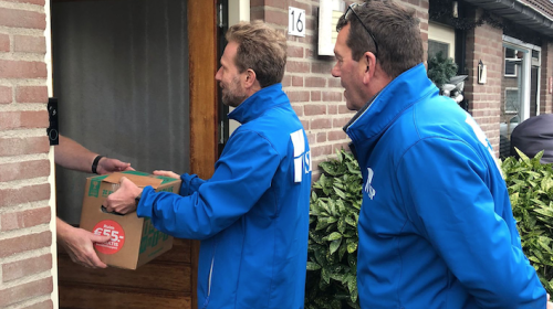 VSP verrast bewoners met een kerstpakket