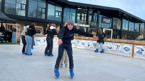 Winterse pret op Nieuwegeinse parkeerplaats