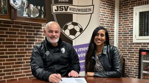 Ricky Testa la Muta tekent bij voor 2 seizoenen