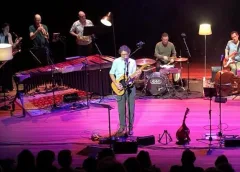 Koperblazers uit Nieuwegein spelen mee in muziektheatervoorstelling ‘Hier om de Hoek’