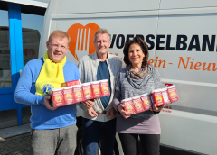 Lionsclub Nieuwegein zamelt 714 pakken koffie in voor Voedselbank Nieuwegein