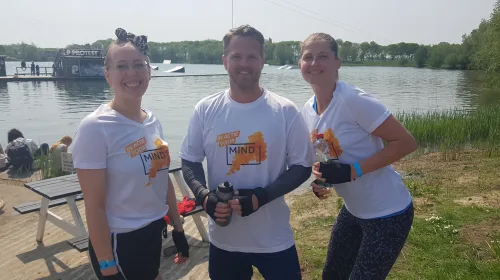 Survivallen tijdens Obstacle Run Down Under voor Stichting MIND