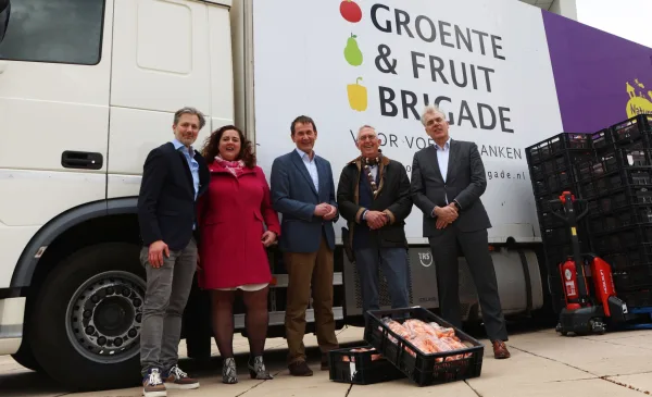 Ook Voedselbank Nieuwegein kan rekenen op mooie bijdrage van de Groente & Fruitbrigade