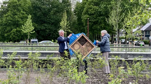 Gemeente Nieuwegein en Blauwhoed openen natuurinclusieve tuin bij Point of View