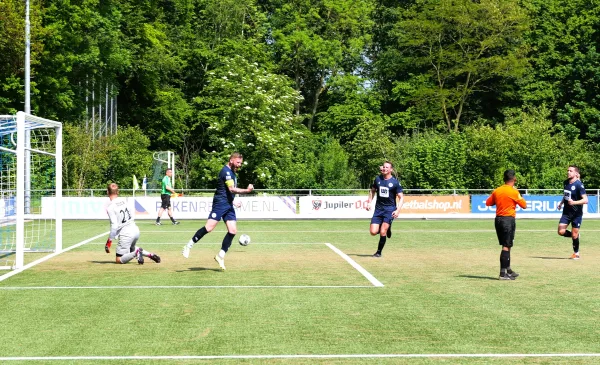 SV Parkhout wint derby en wint uit met 3-4 van Houten