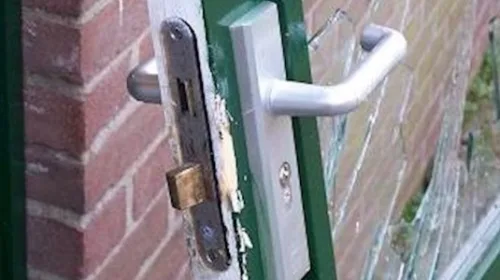 Inbreker uit Nieuwegein opgepakt, politie zoekt nog zijn kompaan