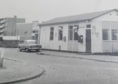 Toen & Nu: ‘Het oude postkantoortje aan de Zwanenburgstraat in Jutphaas’