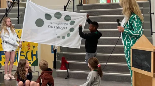Sponsorloop en nieuw logo op Montessorischool de Vleugel