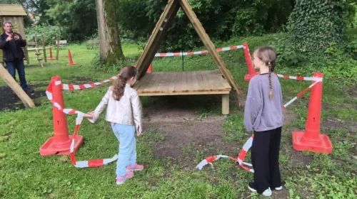 Nieuwe speeltoestellen bij Jeugdland