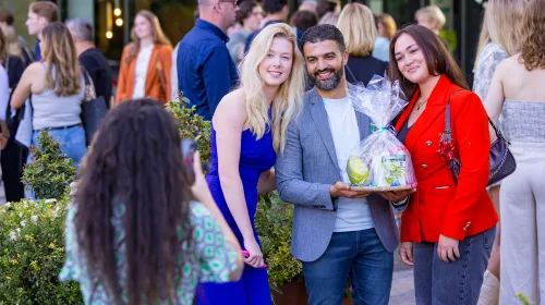 Iets korter maar net zo feestelijk: Horeca & Toerisme College diplomeert 344 studenten