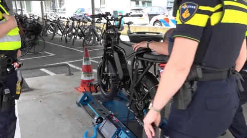 Nieuwegein wil maatregelen tegen opgevoerde/gasaangedreven fatbikes