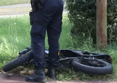 Fatbiker gewond na botsing met auto op kruising A.C. Verhoefweg