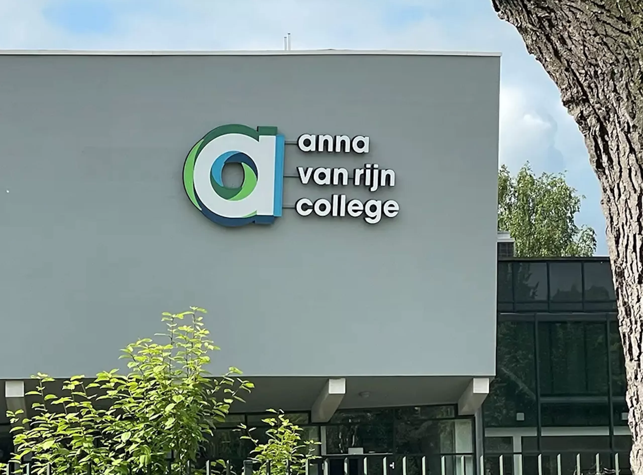 Anna van Rijn met nieuw logo