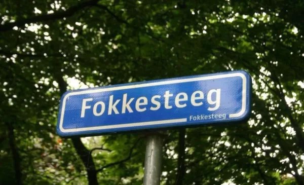 Jantine met de Pet: ‘Fokkesteeg, een wijk waar niets gebeurt’