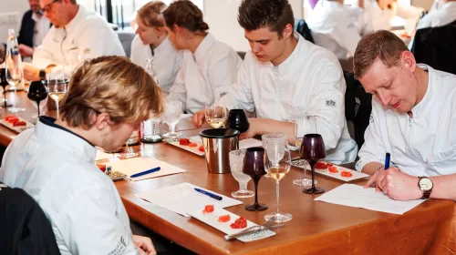 Leerling Horeca & Toerisme College in Nieuwegein doen culinaire reis door de regio