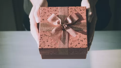 De drie beste soorten geschenken die je aan je klanten kan geven om te laten zien dat je ze waardeert