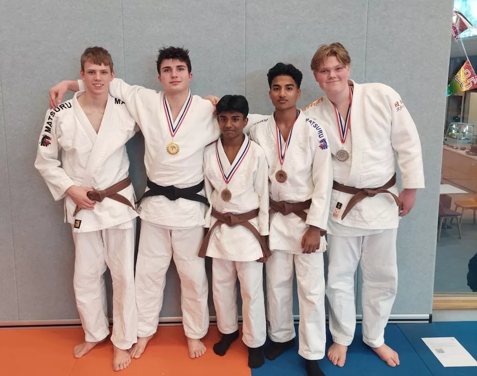 Mees de Groot, Xandro v Es, Satusan en Prinath Navarathinarasa, Mees de Groot